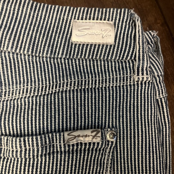 7FAMK high rise skinny jeans! Blue and White Pinstripes - Picture 2 of 5